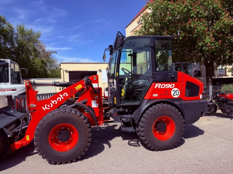 Kubota R 090 -KLIMA - BJ 2025 - 65 Std wie neu Kauf oder Miete